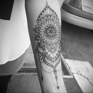 фото пример тату мандала 04.02.2020 №297 -mandala tattoo- tattoo-photo.ru