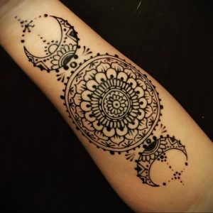 фото пример тату мандала 04.02.2020 №331 -mandala tattoo- tattoo-photo.ru