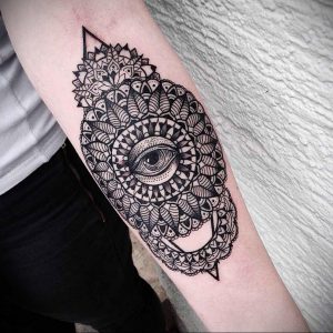 фото пример тату мандала 04.02.2020 №358 -mandala tattoo- tattoo-photo.ru