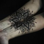 фото пример тату мандала 04.02.2020 №382 -mandala tattoo- tattoo-photo.ru