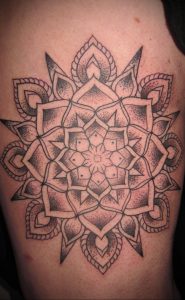 фото пример тату мандала 04.02.2020 №385 -mandala tattoo- tattoo-photo.ru