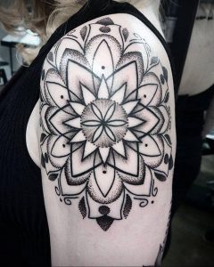 фото пример тату мандала 04.02.2020 №392 -mandala tattoo- tattoo-photo.ru