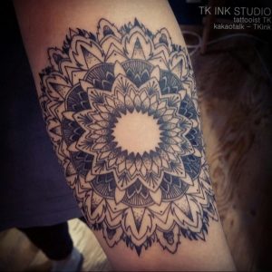 фото пример тату мандала 04.02.2020 №408 -mandala tattoo- tattoo-photo.ru