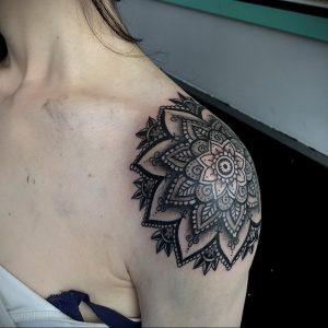фото пример тату мандала 04.02.2020 №448 -mandala tattoo- tattoo-photo.ru