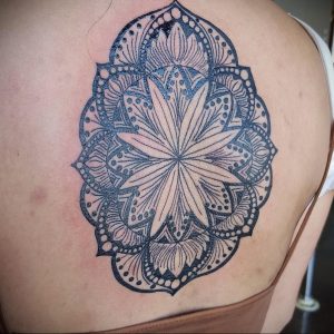 фото пример тату мандала 04.02.2020 №467 -mandala tattoo- tattoo-photo.ru