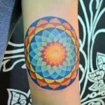 фото пример тату мандала 04.02.2020 №469 -mandala tattoo- tattoo-photo.ru