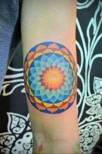 фото пример тату мандала 04.02.2020 №469 -mandala tattoo- tattoo-photo.ru