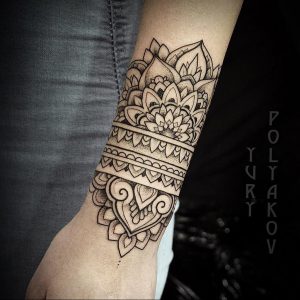 фото тату мандала браслетом 04.02.2020 №014 -mandala tattoo- tattoo-photo.ru