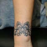 фото тату мандала браслетом 04.02.2020 №028 -mandala tattoo- tattoo-photo.ru