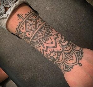 фото тату мандала браслетом 04.02.2020 №038 -mandala tattoo- tattoo-photo.ru