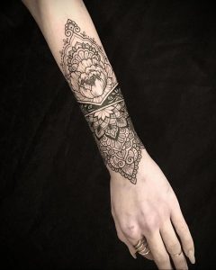 фото тату мандала браслетом 04.02.2020 №045 -mandala tattoo- tattoo-photo.ru