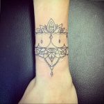 фото тату мандала браслетом 04.02.2020 №088 -mandala tattoo- tattoo-photo.ru