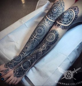 фото тату мандала для девушек 04.02.2020 №017 -mandala tattoo- tattoo-photo.ru