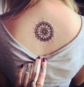 фото тату мандала для девушек 04.02.2020 №035 -mandala tattoo- tattoo-photo.ru