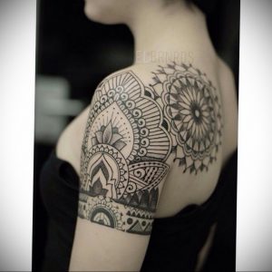 фото тату мандала для девушек 04.02.2020 №046 -mandala tattoo- tattoo-photo.ru