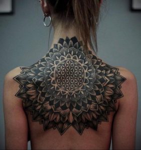 фото тату мандала для девушек 04.02.2020 №047 -mandala tattoo- tattoo-photo.ru