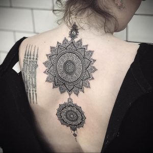 фото тату мандала для девушек 04.02.2020 №048 -mandala tattoo- tattoo-photo.ru