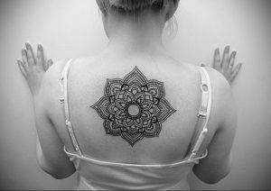 фото тату мандала для девушек 04.02.2020 №068 -mandala tattoo- tattoo-photo.ru