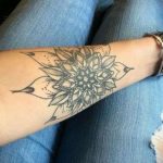 фото тату мандала для девушек 04.02.2020 №070 -mandala tattoo- tattoo-photo.ru