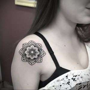 фото тату мандала для девушек 04.02.2020 №094 -mandala tattoo- tattoo-photo.ru