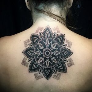 фото тату мандала для девушек 04.02.2020 №114 -mandala tattoo- tattoo-photo.ru