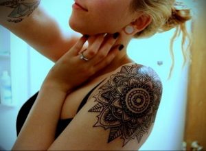 фото тату мандала для девушек 04.02.2020 №120 -mandala tattoo- tattoo-photo.ru