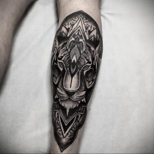 фото тату мандала и лев 04.02.2020 №007 -mandala tattoo- tattoo-photo.ru