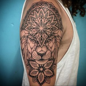 фото тату мандала и лев 04.02.2020 №013 -mandala tattoo- tattoo-photo.ru