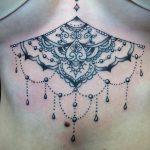 фото тату мандала на груди 04.02.2020 №004 -mandala tattoo- tattoo-photo.ru