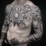 фото тату мандала на груди 04.02.2020 №010 -mandala tattoo- tattoo-photo.ru