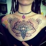 фото тату мандала на груди 04.02.2020 №029 -mandala tattoo- tattoo-photo.ru