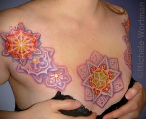 фото тату мандала на груди 04.02.2020 №033 -mandala tattoo- tattoo-photo.ru