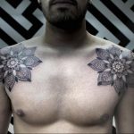 фото тату мандала на груди 04.02.2020 №040 -mandala tattoo- tattoo-photo.ru