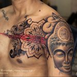 фото тату мандала на груди 04.02.2020 №105 -mandala tattoo- tattoo-photo.ru