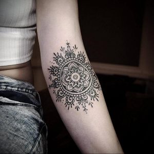 фото тату мандала на локте 04.02.2020 №019 -mandala tattoo- tattoo-photo.ru