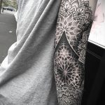 фото тату мандала на локте 04.02.2020 №020 -mandala tattoo- tattoo-photo.ru