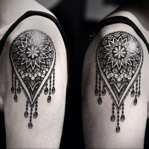 фото тату мандала на плече 04.02.2020 №002 -mandala tattoo- tattoo-photo.ru