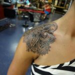 фото тату мандала на плече 04.02.2020 №024 -mandala tattoo- tattoo-photo.ru