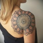 фото тату мандала на плече 04.02.2020 №033 -mandala tattoo- tattoo-photo.ru