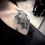 фото тату мандала на плече 04.02.2020 №064 -mandala tattoo- tattoo-photo.ru