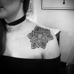 фото тату мандала на плече 04.02.2020 №088 -mandala tattoo- tattoo-photo.ru