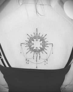 фото тату мандала на спине 04.02.2020 №002 -mandala tattoo- tattoo-photo.ru