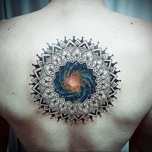 фото тату мандала на спине 04.02.2020 №031 -mandala tattoo- tattoo-photo.ru