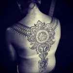 фото тату мандала на спине 04.02.2020 №049 -mandala tattoo- tattoo-photo.ru