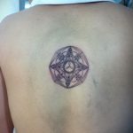 фото тату мандала на спине 04.02.2020 №067 -mandala tattoo- tattoo-photo.ru