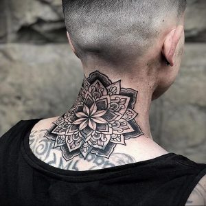 фото тату мандала на шее 04.02.2020 №045 -mandala tattoo- tattoo-photo.ru