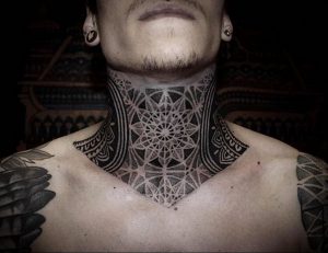 фото тату мандала на шее 04.02.2020 №059 -mandala tattoo- tattoo-photo.ru