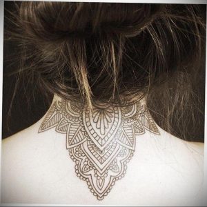 фото тату мандала на шее 04.02.2020 №068 -mandala tattoo- tattoo-photo.ru