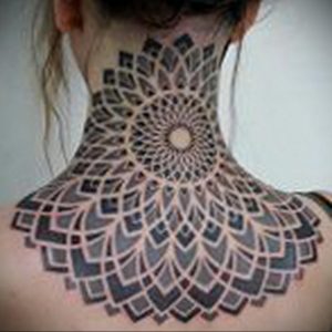 фото тату мандала на шее 04.02.2020 №069 -mandala tattoo- tattoo-photo.ru