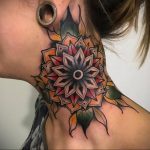 фото тату мандала на шее 04.02.2020 №077 -mandala tattoo- tattoo-photo.ru